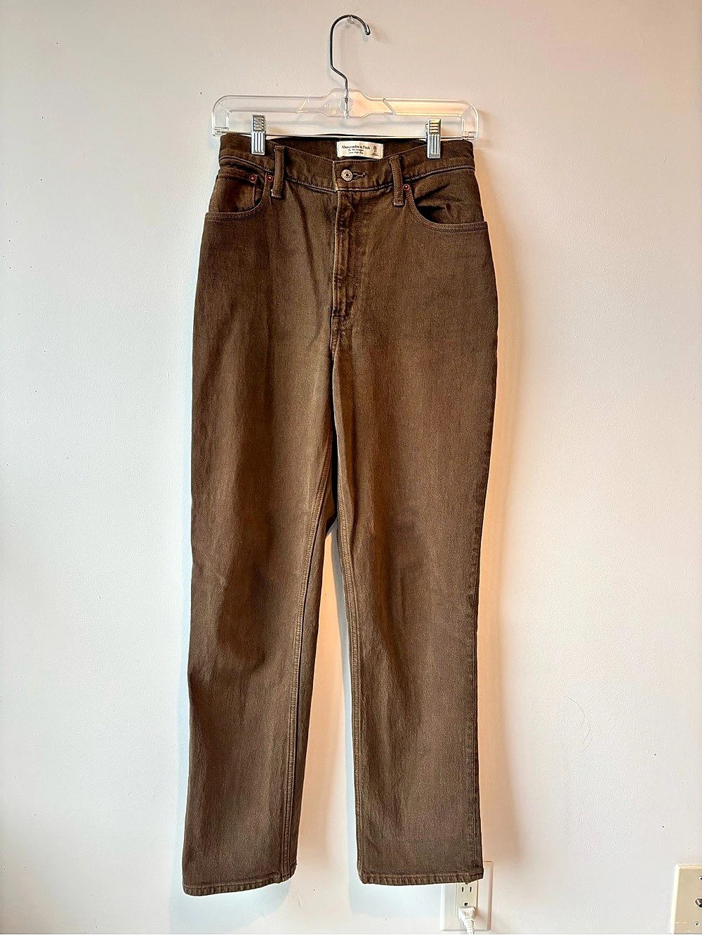 Abercrombie & Fitch The '90s Straight Ultra High Rise Jeans Brown Waist 26
